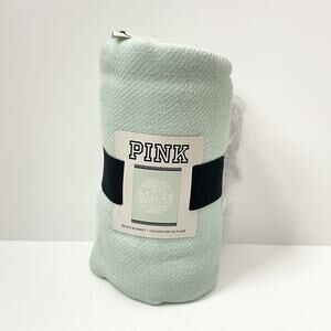 Pink Beach Blanket Mint NWT